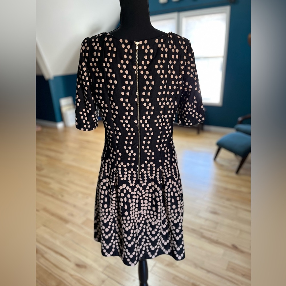 Danny and Nicole - Cute black and cream colored polka dot dress Size 10 - Picture 6 of 10